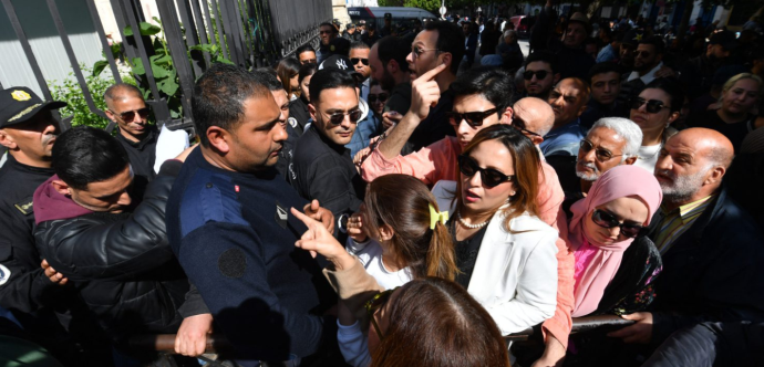 Rassemblement de l'opposition dans les rues de Tunisie