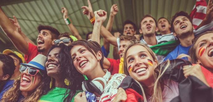 Des fans heureux d'un match