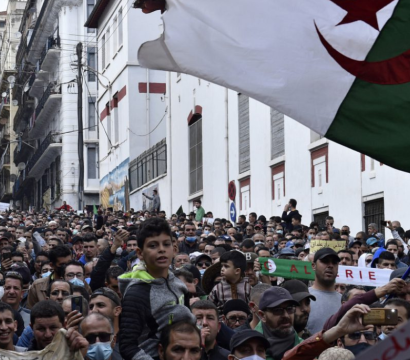 Rassemblement dans les rues d’Algérie