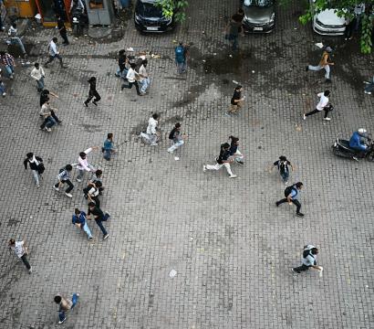 Des protestants se promènent